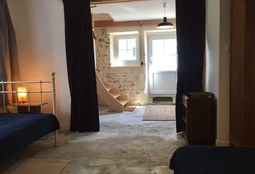 Les Pieds Dans L Eau Gîte L Estancot Plage Privée