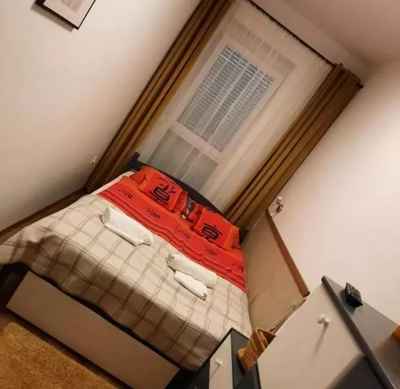 Lezser Apartman
