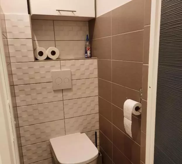 Lezser Apartman