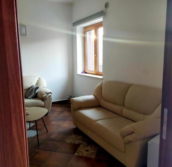 펜션 B&b La Rusticheria