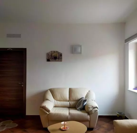 ペンション B&b La Rusticheria