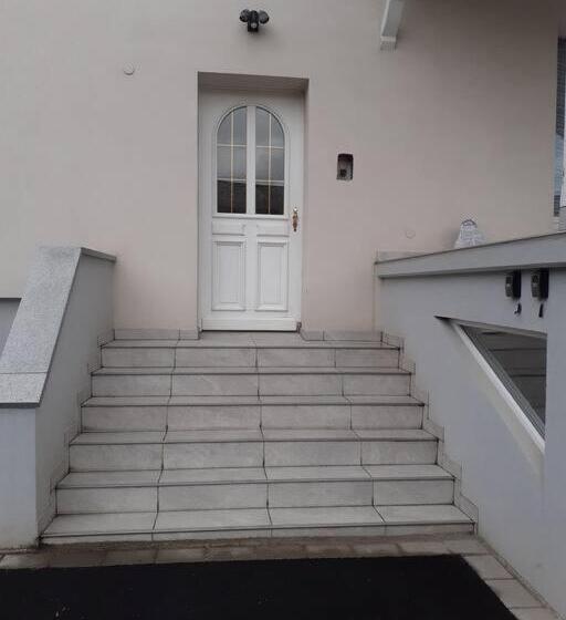 Séjour 6 Pers. F4 110 M2