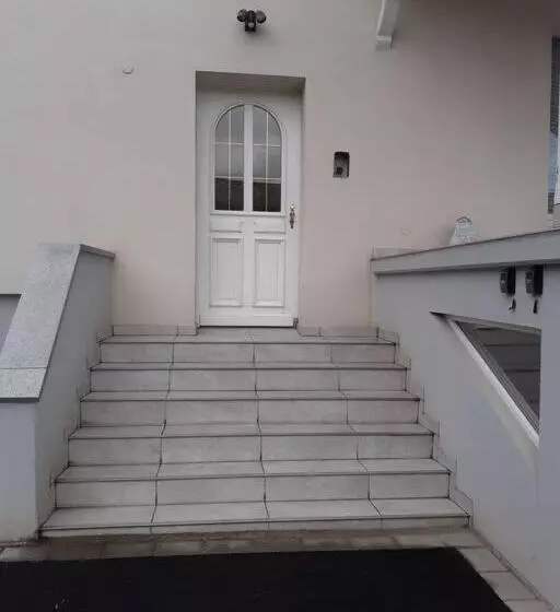 Séjour 6 Pers. F4 110 M2