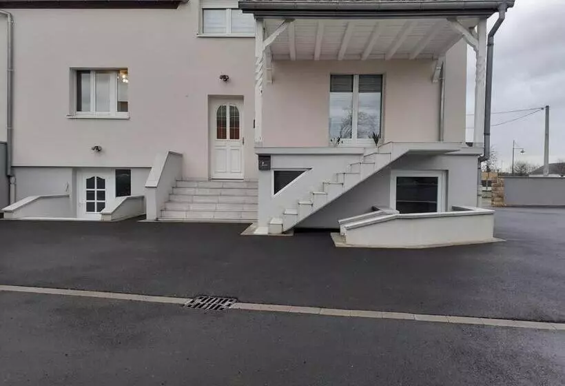 Séjour 6 Pers. F4 110 M2