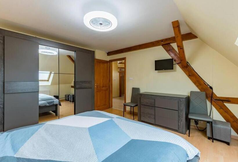 Séjour 6 Pers. F4 110 M2