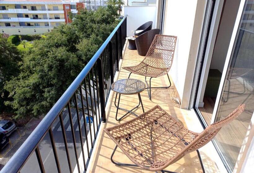 White Pearl Apartment Central Confy Spacious