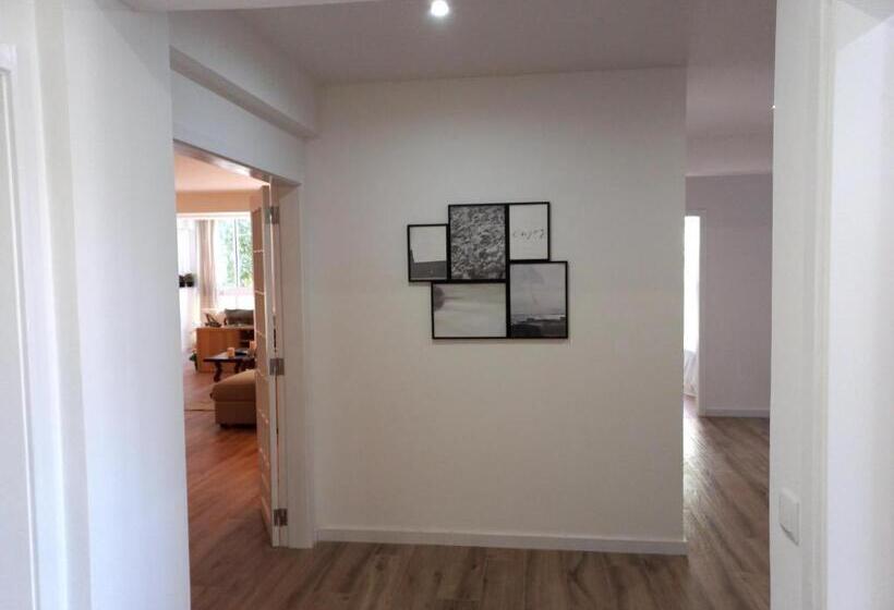 White Pearl Apartment Central Confy Spacious