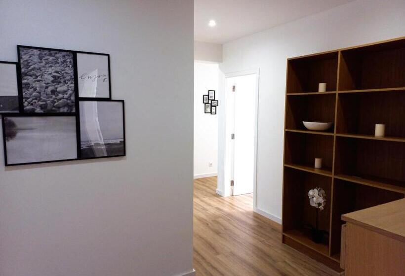 White Pearl Apartment Central Confy Spacious