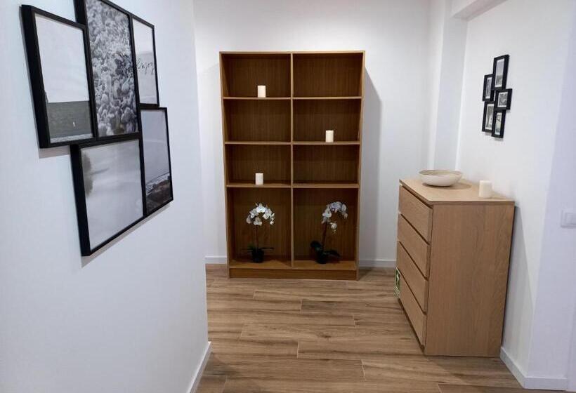 White Pearl Apartment Central Confy Spacious