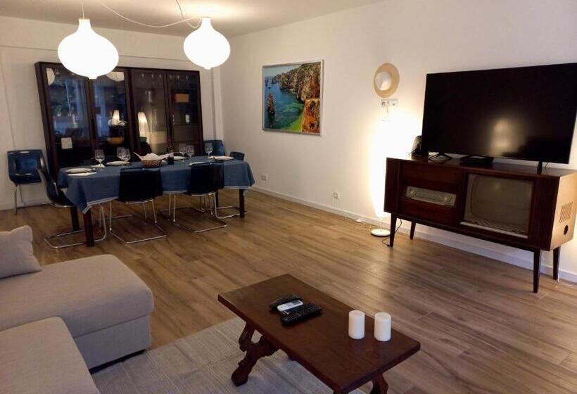 White Pearl Apartment Central Confy Spacious