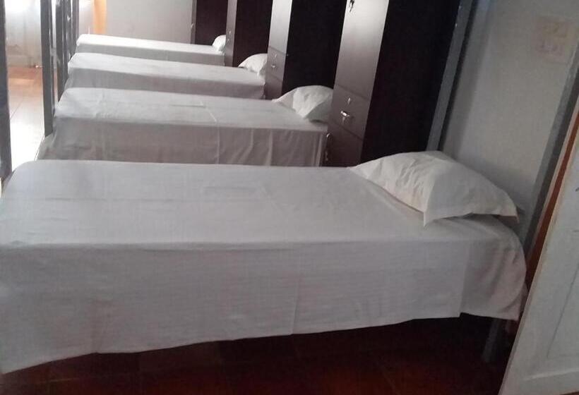 Bed and Breakfast Csi Heritage Bungalow