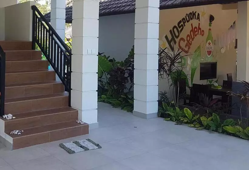 Aamiaismajoitus (B&B) Vila Troja Kubu