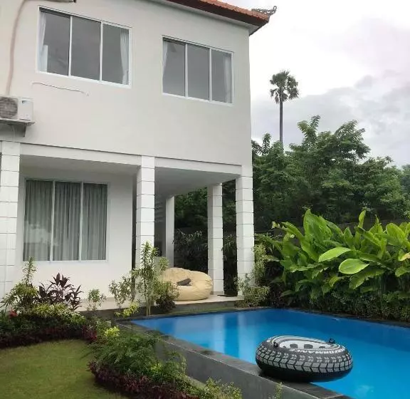 Aamiaismajoitus (B&B) Vila Troja Kubu