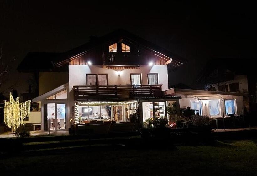 Ferienwohnung Herzstück Im Haus Schlossblick