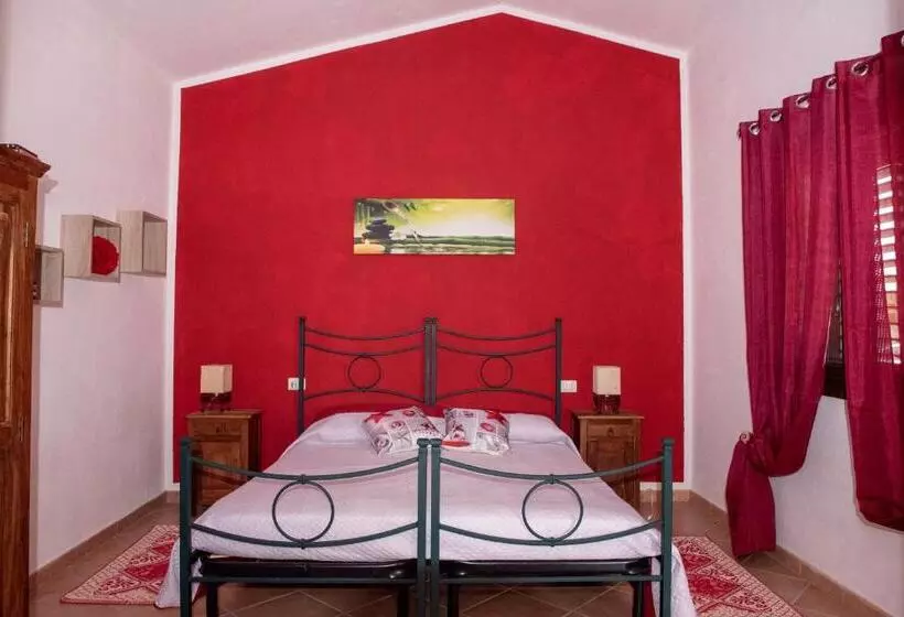 ホテル Agriturismo Sorres