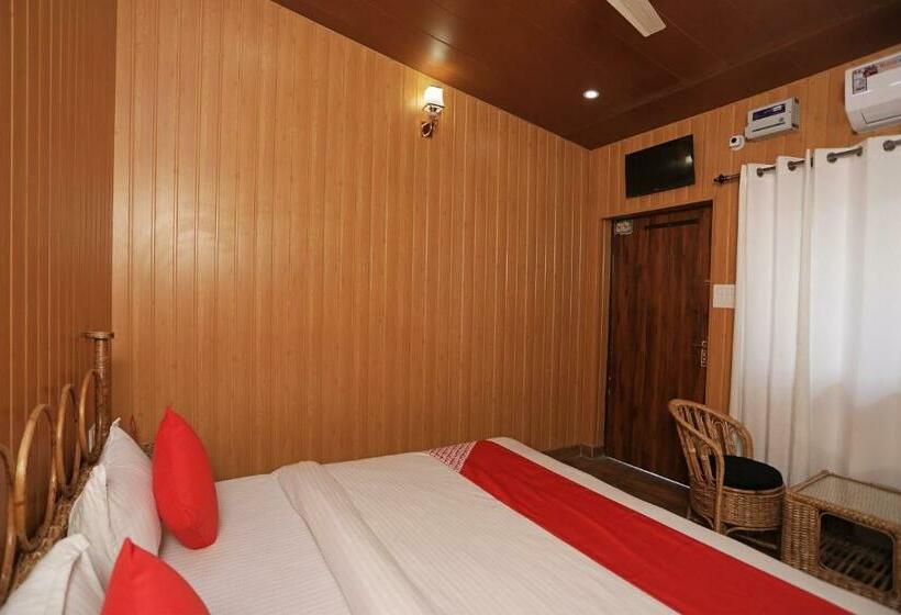 هتل Oyo 12212 Crazy Door