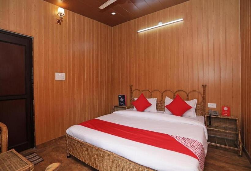 هتل Oyo 12212 Crazy Door