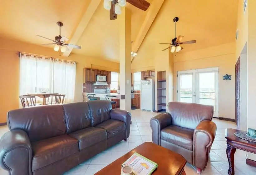 هتل Suite C303 Mara Laguna