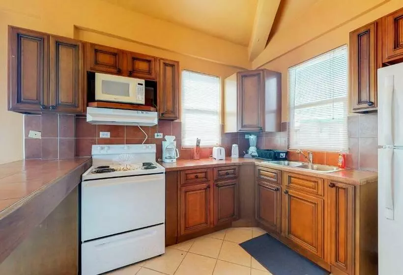 هتل Suite C303 Mara Laguna