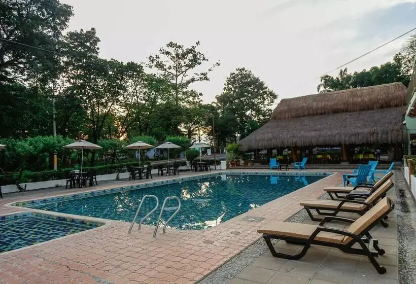 Hotelli Y Restaurante Mesón Del Gitano