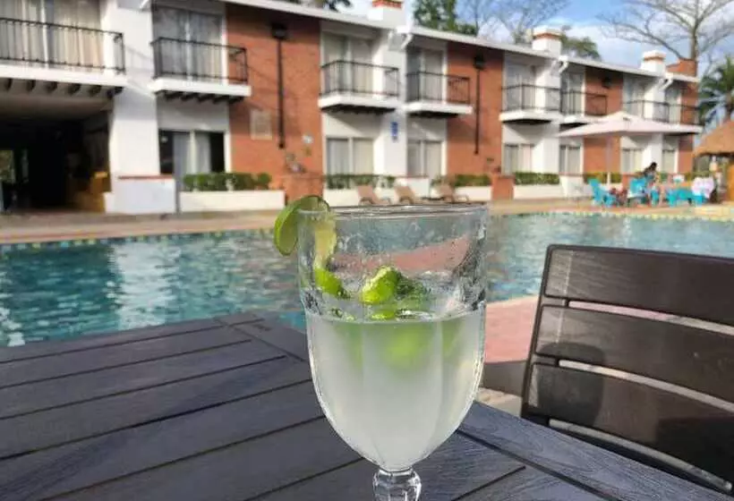 Hotelli Y Restaurante Mesón Del Gitano