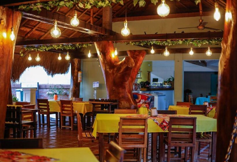 Hotel Y Restaurante Mesón Del Gitano