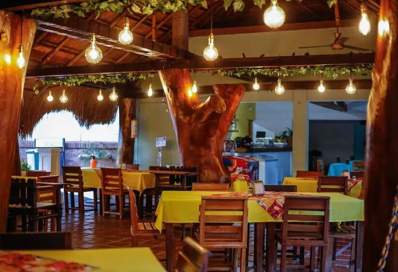 Hotelli Y Restaurante Mesón Del Gitano