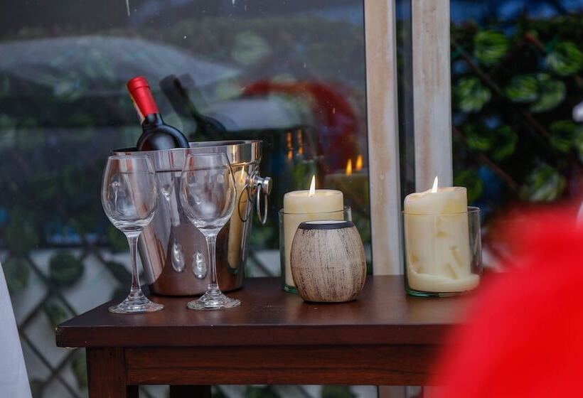 Hotel Y Restaurante Mesón Del Gitano