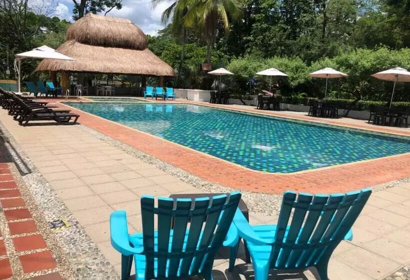 Hotelli Y Restaurante Mesón Del Gitano