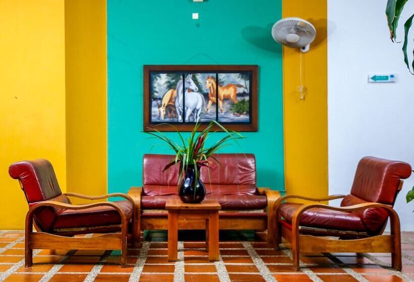 Hotel Y Restaurante Mesón Del Gitano