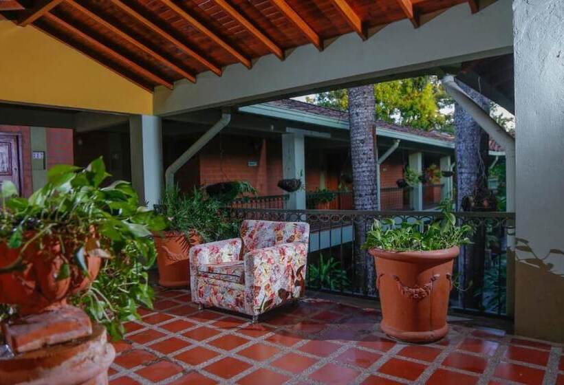 Hotel Y Restaurante Mesón Del Gitano