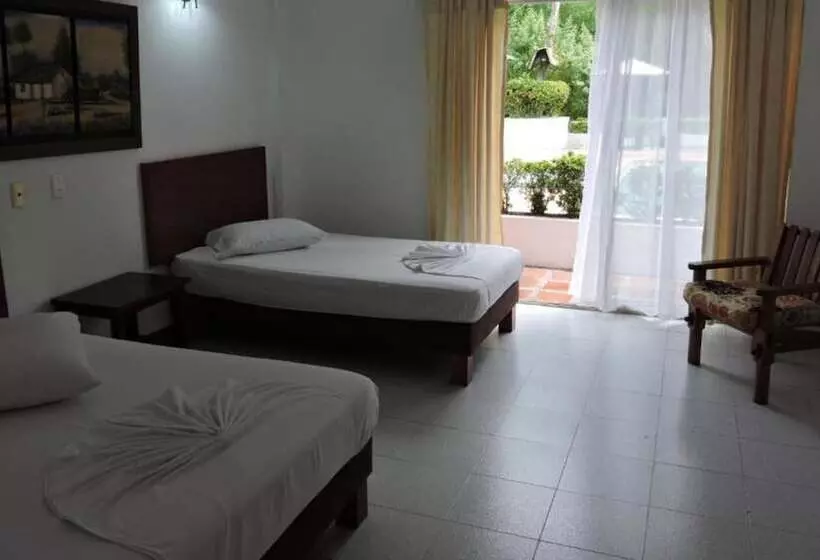 Hotelli Y Restaurante Mesón Del Gitano