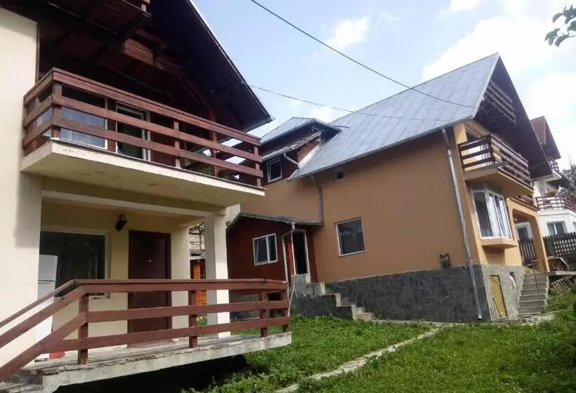 Pensjonat Casa Ddm Daniel