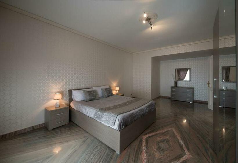 膳宿费 Domus Aurea