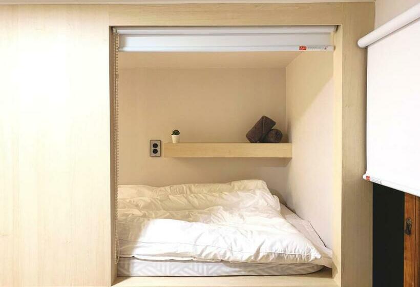 Pensão Gangnamstay   Foreign Female Only