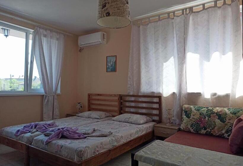 פנסיון Guest House 51