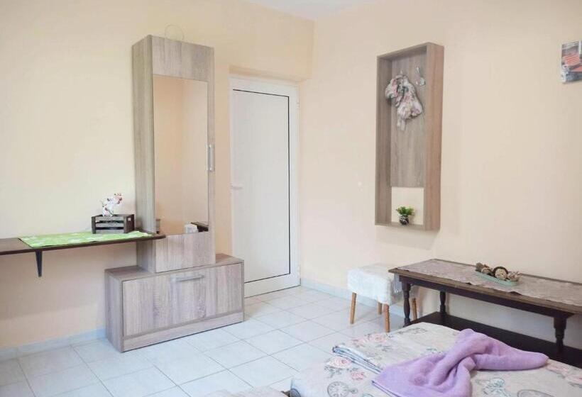 פנסיון Guest House 51