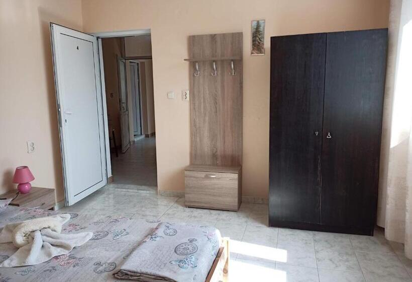 פנסיון Guest House 51