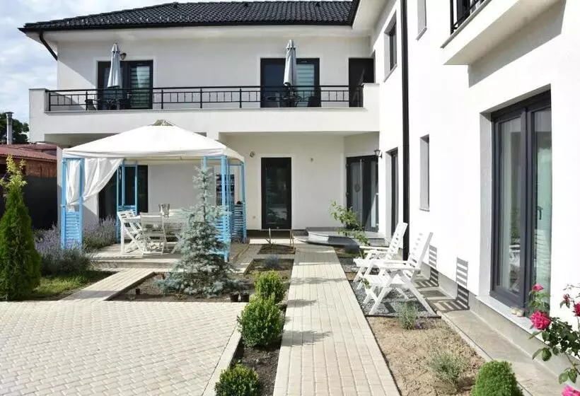 ペンション Memangalia