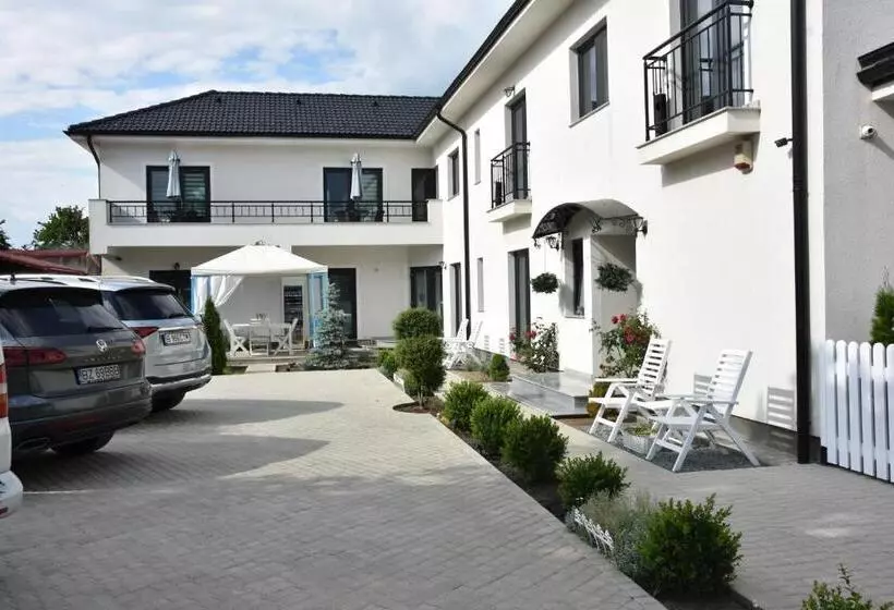 ペンション Memangalia
