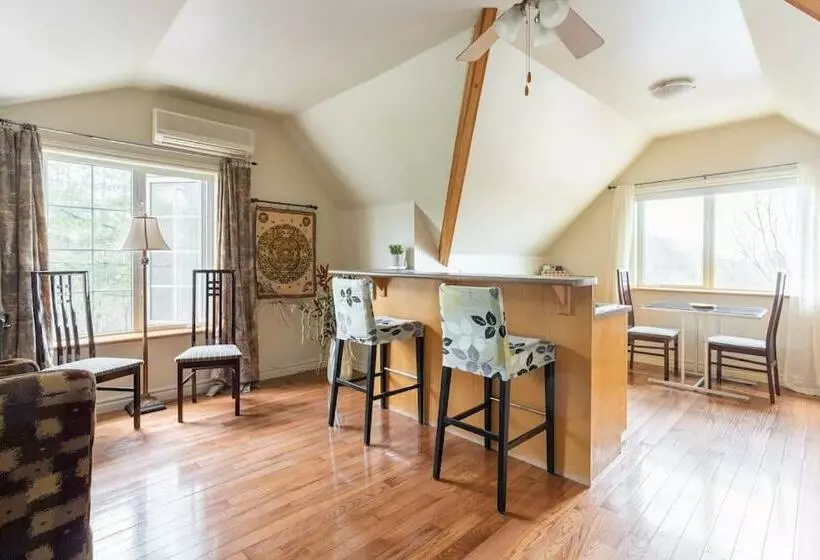 Majatalo The Loft! Private, Cozy, Quiet, In Nature, 1 Or 2 Bedroom, Steep Steps Up