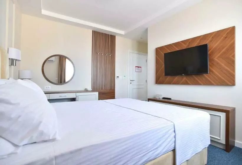 Vistamar Hotel & Apartments