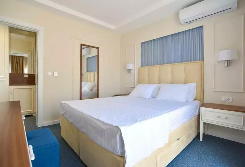 Vistamar Hotel & Apartments
