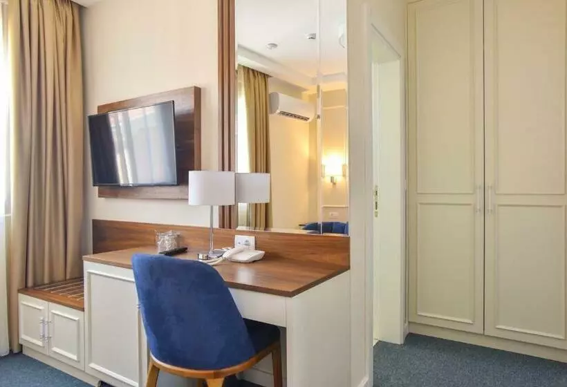 Vistamar Hotel & Apartments