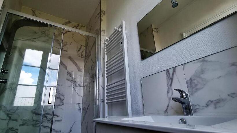 Vittel Studio Neuf En Centre Ville Idéal Curiste