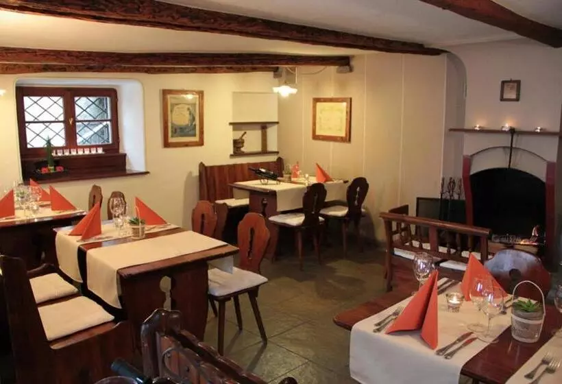 ユースホステル Antica Osteria Dazio