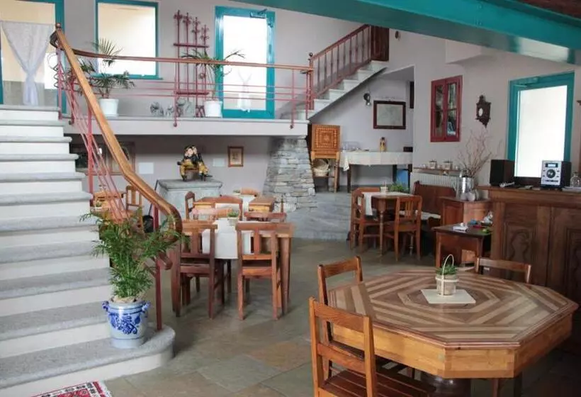 ユースホステル Antica Osteria Dazio