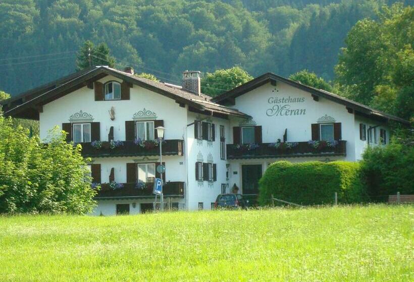 호스텔 Gästehaus Meran