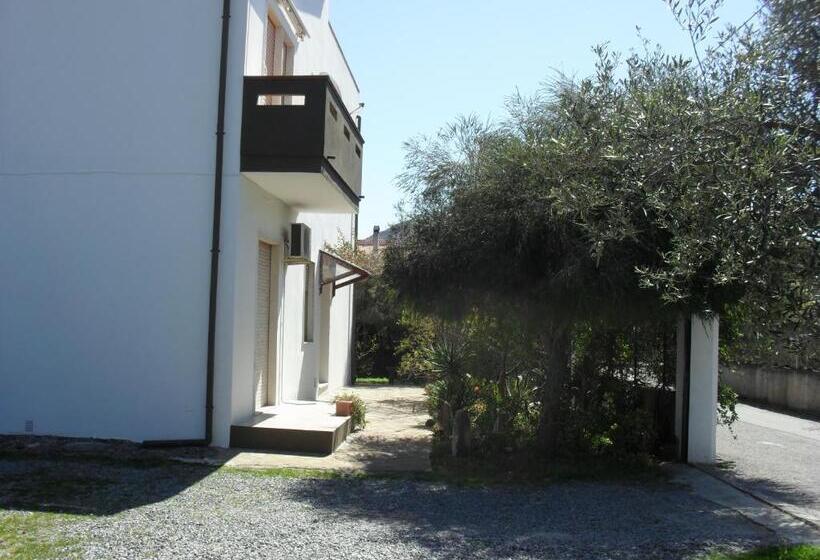 تختخواب و صبحانه Casa Vacanzeil Bouganville