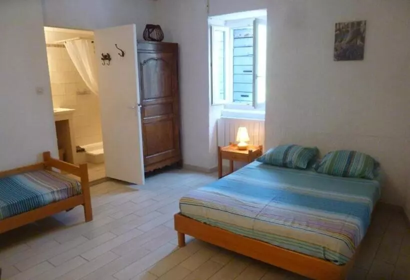 ベッドアンドブレックファースト Chambre D Hôtes Lou Couradou